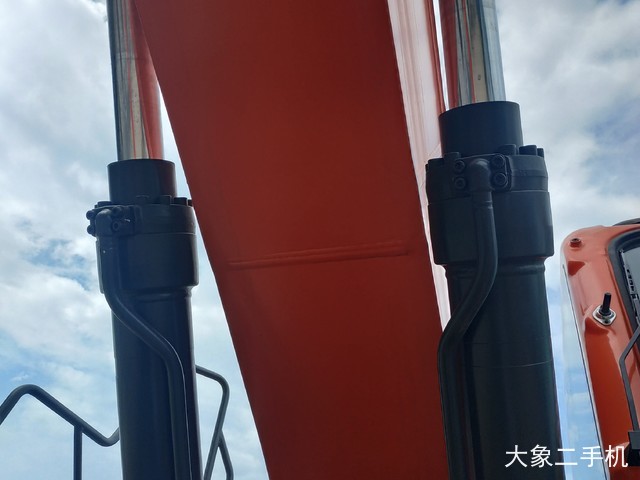 斗山 DX215-9C 挖掘机