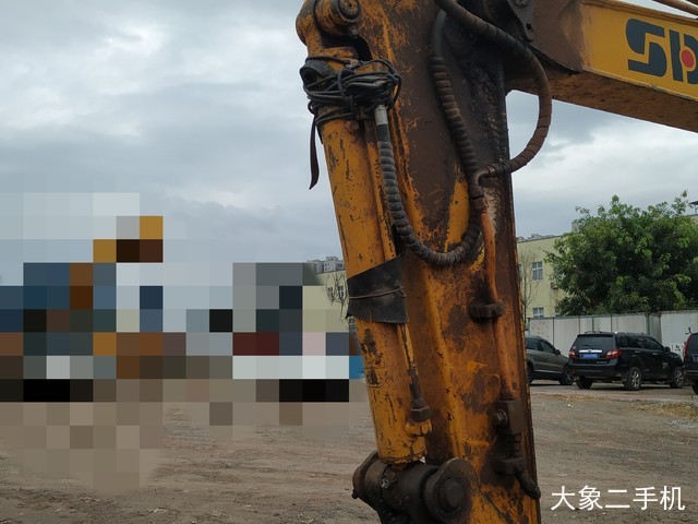 山东临工 LG660 挖掘机