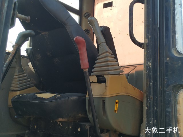 雷沃重工 FR60 挖掘机