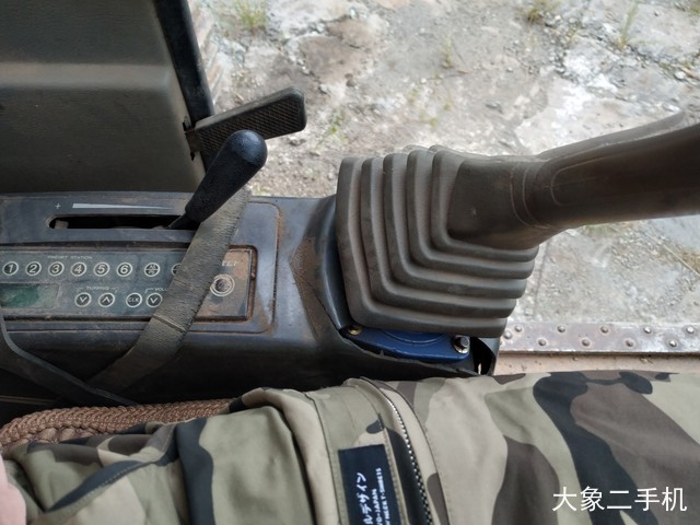 山东临工 LG660 挖掘机