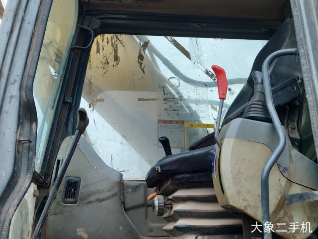 山重建机 JCM922D 挖掘机