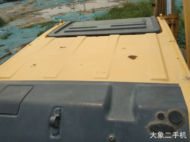 小松 PC240LC-8 挖掘机