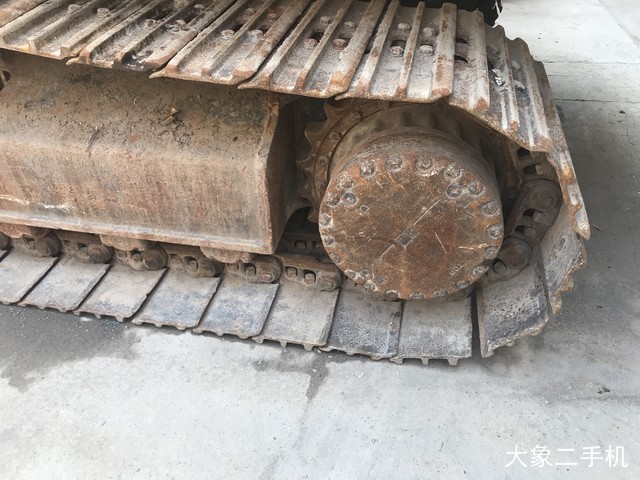 小松 PC220-8M0 挖掘机