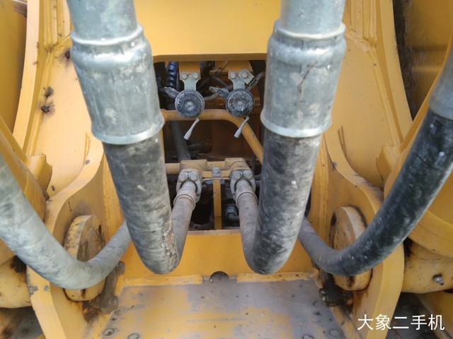 小松 PC240LC-8M0 挖掘机