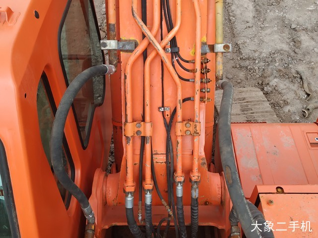 斗山 DH225LC-7 挖掘机