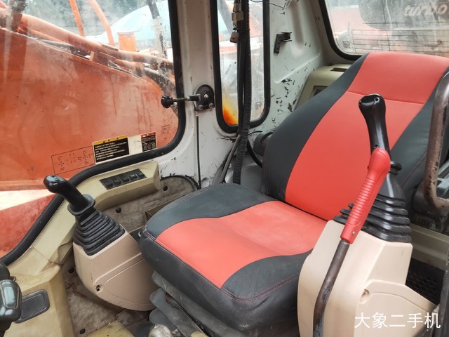 斗山 DH225LC-7 挖掘机