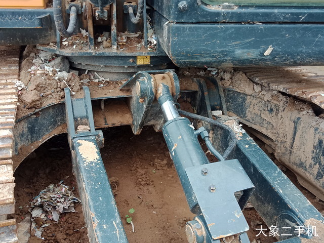 现代 R75BVS 挖掘机