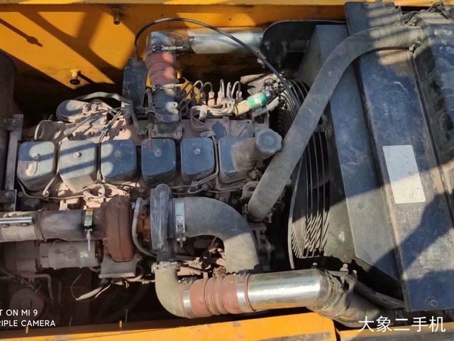 现代 R225LC-7 挖掘机