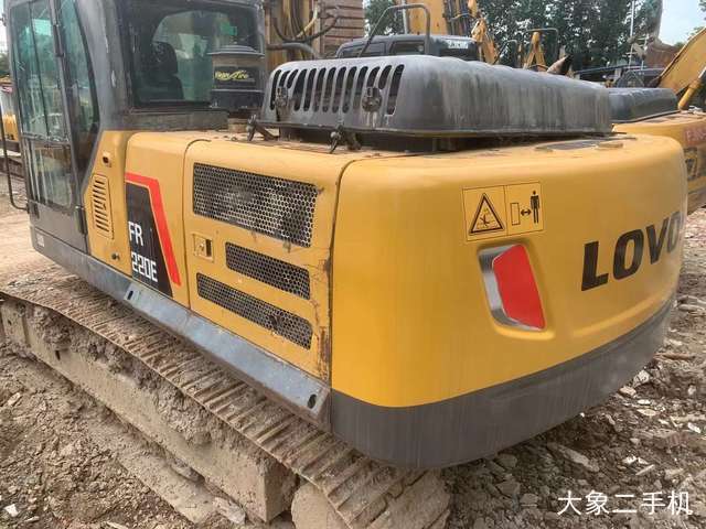 雷沃重工 FR220E 挖掘机