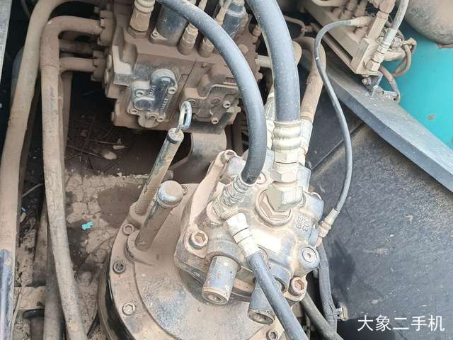 神钢 SK260LC-8 挖掘机