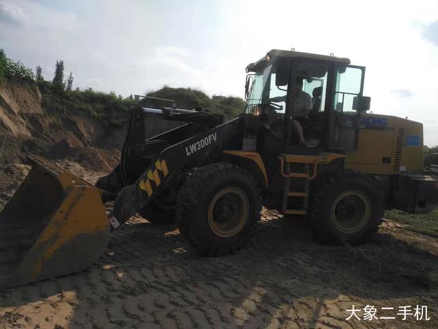 徐工 LW300FV 装载机
