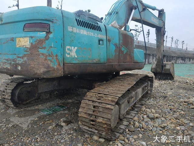 神钢 SK260LC-8 挖掘机
