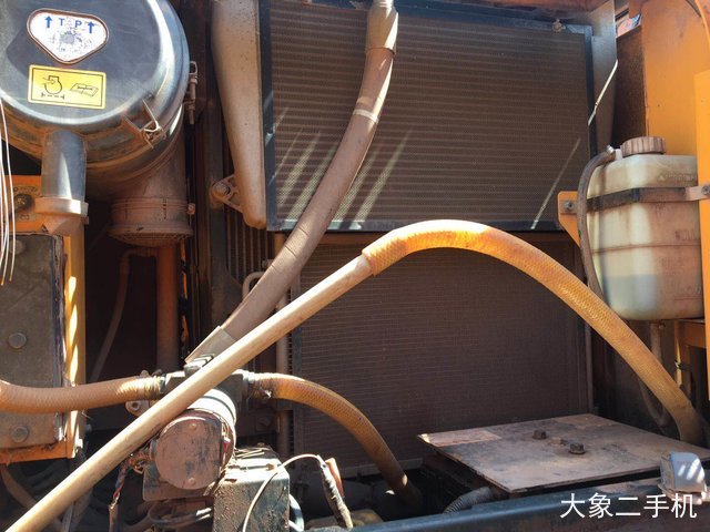 现代 R150LC-9 挖掘机