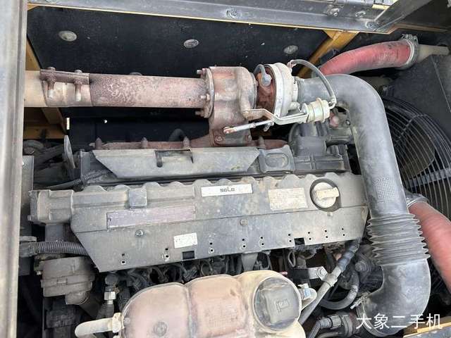 山东临工 E6225H 挖掘机