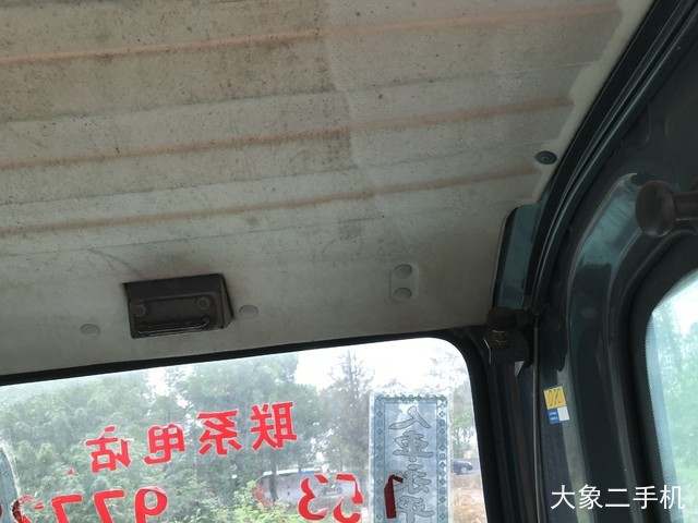 神钢 SK200-8 挖掘机