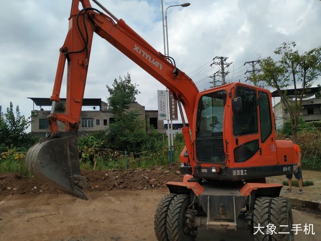 新源 XY75W-8 挖掘机