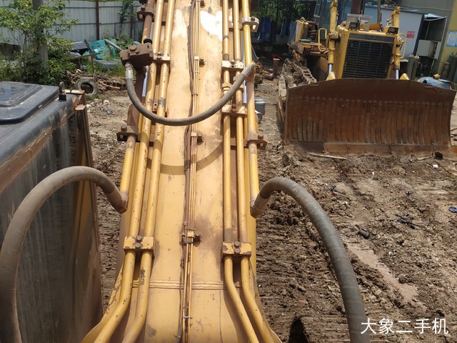 厦工 XG836i 挖掘机