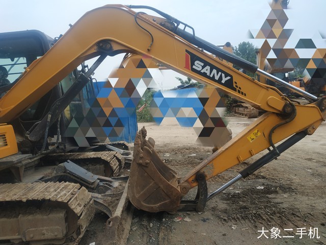 三一重工 SY75C-9 挖掘机