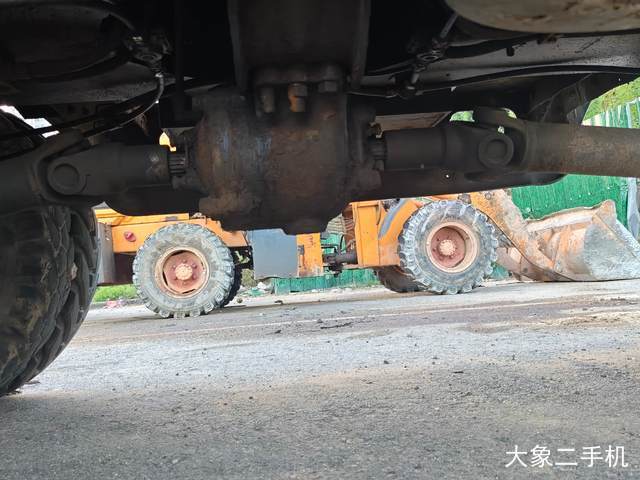 新源 XY75W-8 挖掘机