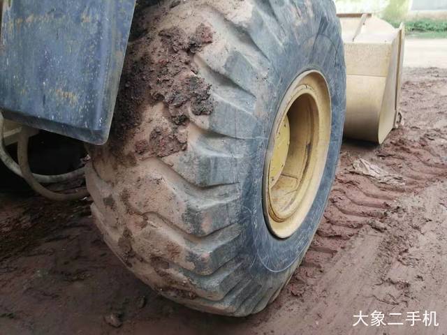 山工 SEM652B 装载机