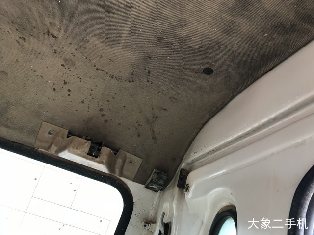 斗山 DH215-9 挖掘机