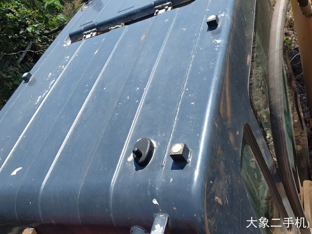 现代 R225LC-7 挖掘机