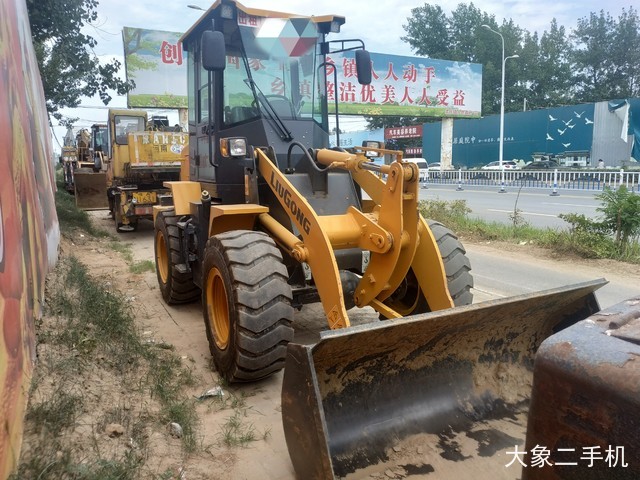 柳工 CLG816C 装载机