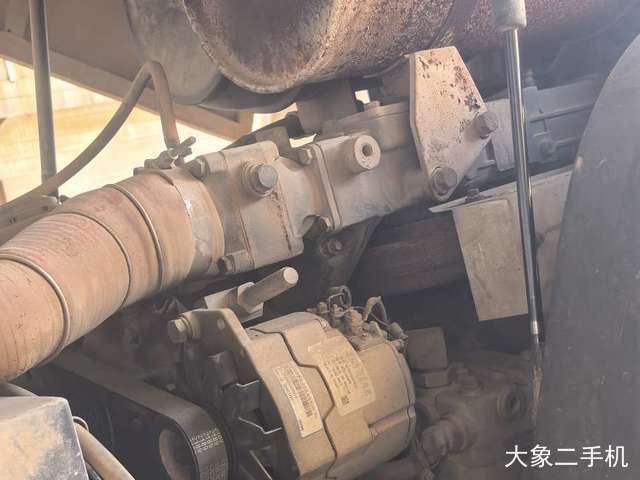 山工 SEM522 压路机