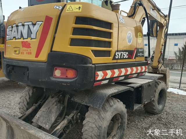 三一重工 SY65W-10 挖掘机