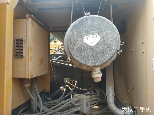 徐工 XE265C 挖掘机