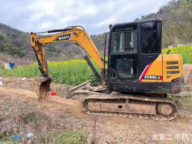 三一重工 SY55C 挖掘机