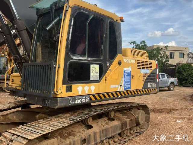 沃尔沃 PC35MR-2 挖掘机