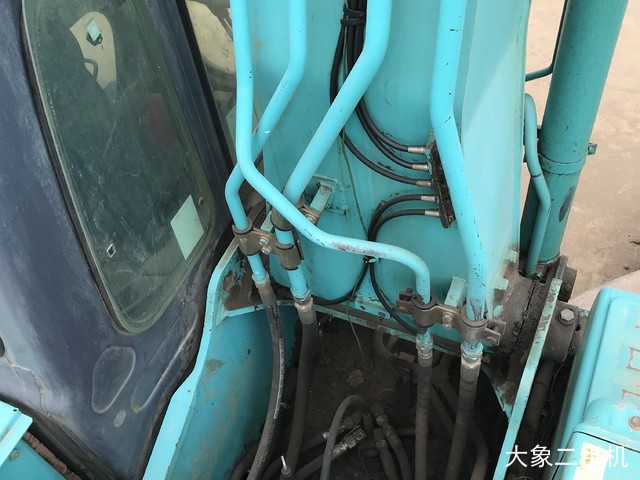 神钢 SK210LC-8 挖掘机