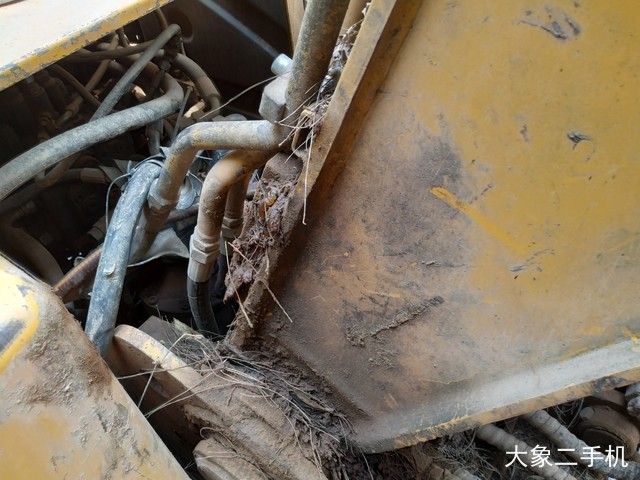 徐工 XE150D 挖掘机