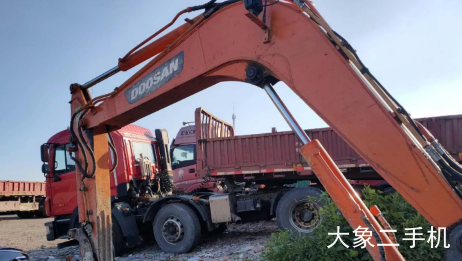 斗山 DH55 挖掘机