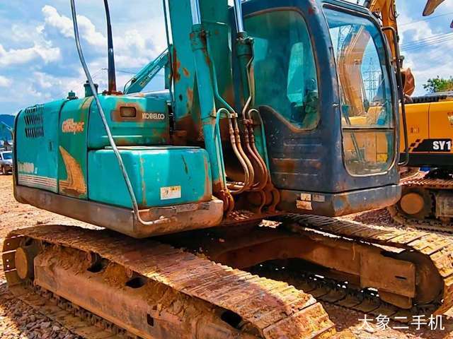 神钢 SK140LC-8 挖掘机