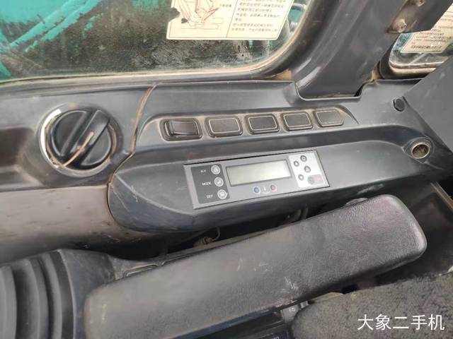 神钢 SK260LC-8 挖掘机