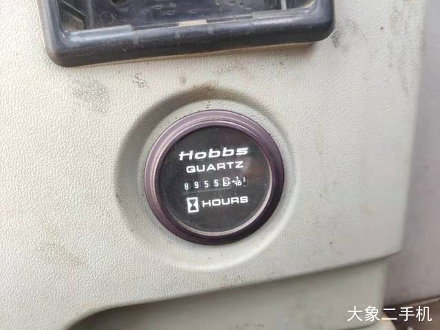 现代 R210W-7 挖掘机