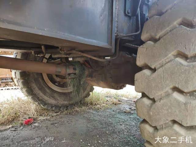 现代 R210W-7 挖掘机