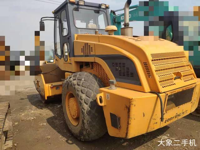 龙工 LG520B机械驱动 压路机