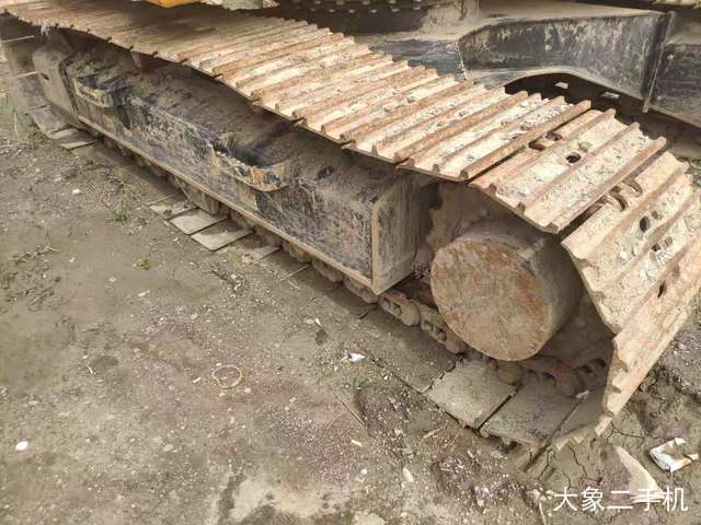 龙工 LG6150 挖掘机