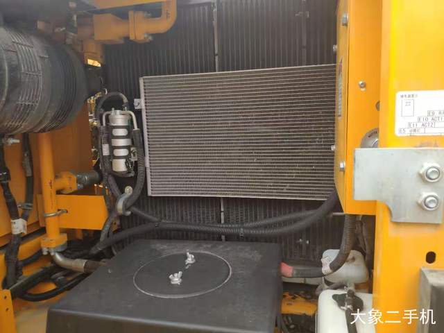 龙工 LG6150 挖掘机