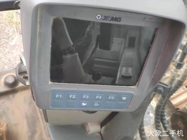 徐工 XE135D 挖掘机