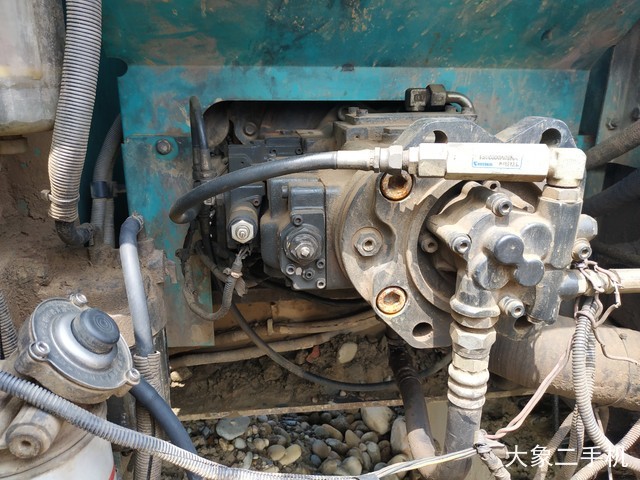 神钢 SK350LC-8 挖掘机