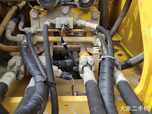 小松 PC200-8N1 挖掘机