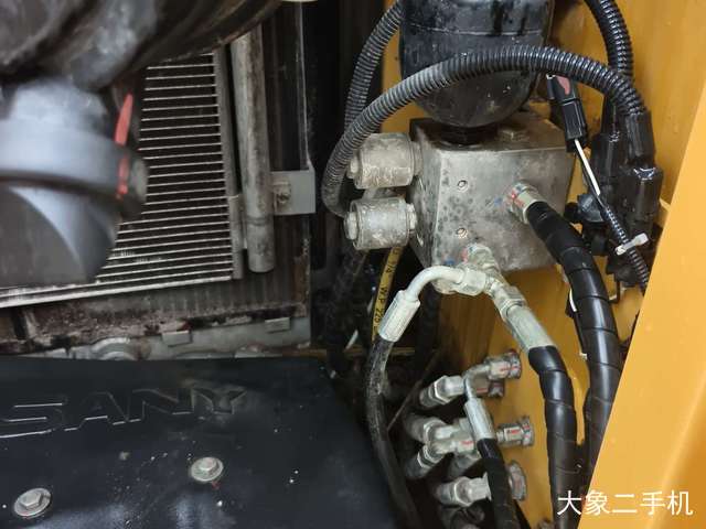 三一重工 SY70C 挖掘机