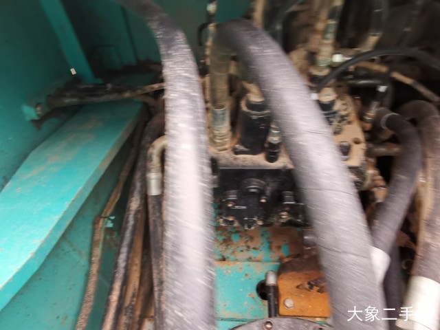 神钢 SK250 挖掘机