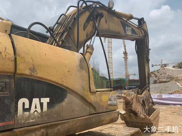 卡特彼勒 320C 挖掘机