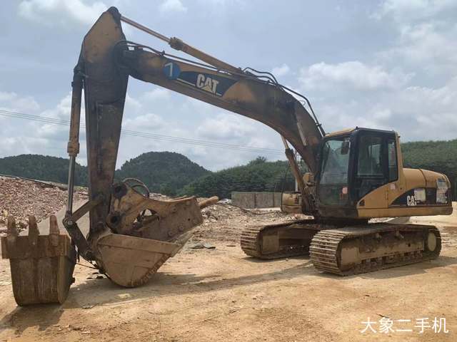 卡特彼勒 320C 挖掘机