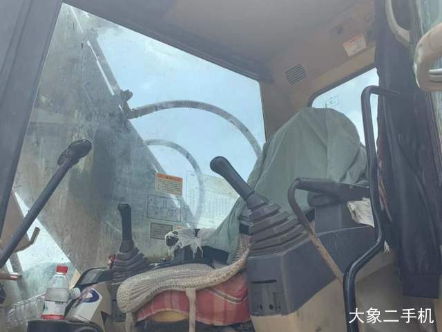 卡特彼勒 320C 挖掘机